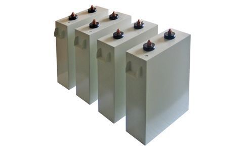 如何區(qū)分電容器的正負(fù)極？